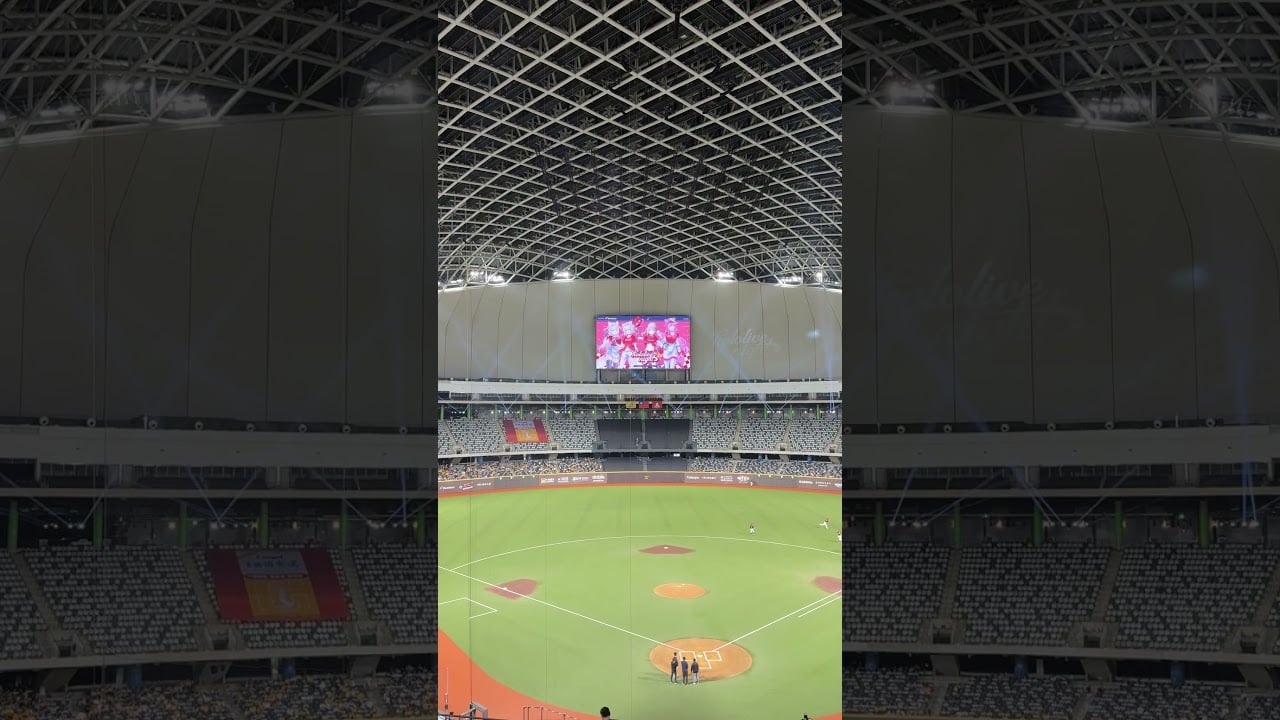 中華職棒味全龍「hololive night」主題日安全廣播，英文部分holo版
